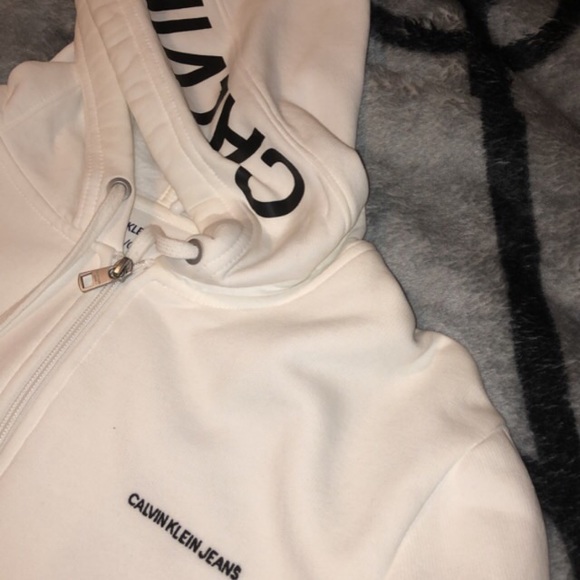 Calvin Klein Jeans Sweater - Picture 2 of 2